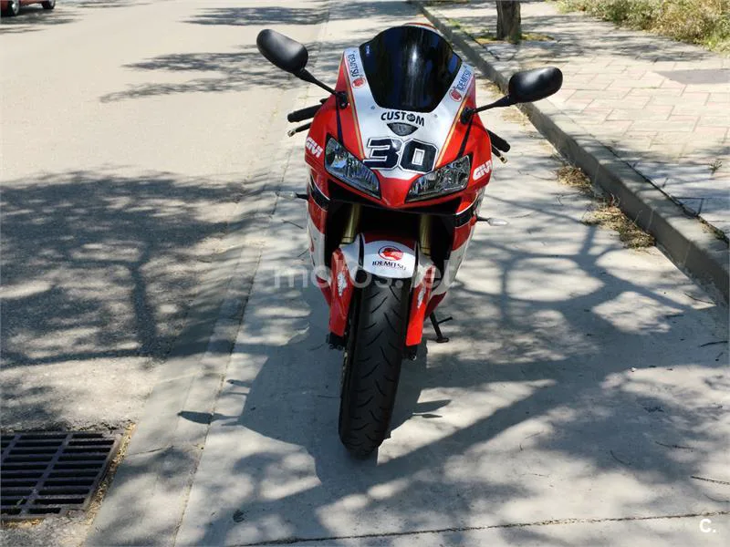 Honda CBR600RR - Vista 3