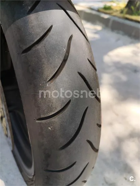 Honda CBR600RR - Vista 5