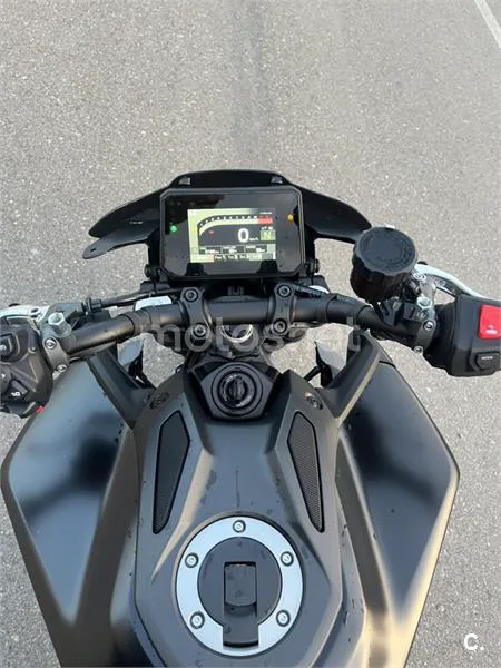 Yamaha MT-09 – Vista 6