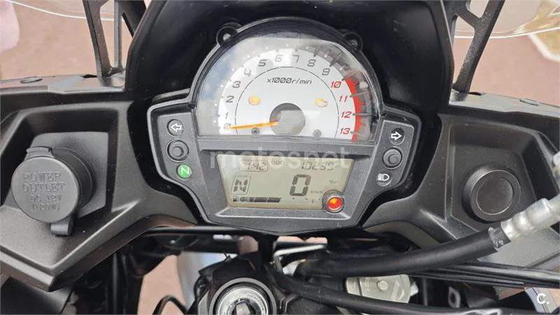 Kawasaki Versys – Vista 13