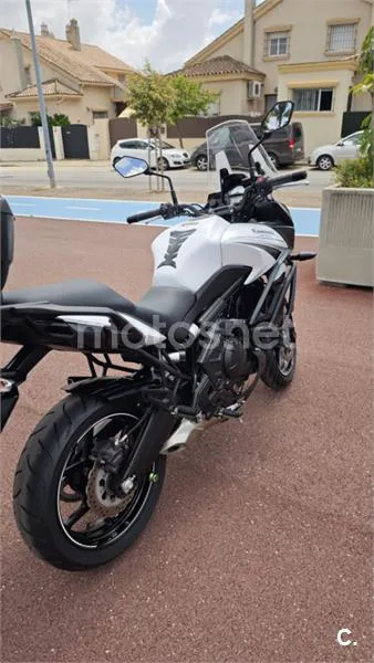 Kawasaki Versys – Vista 4