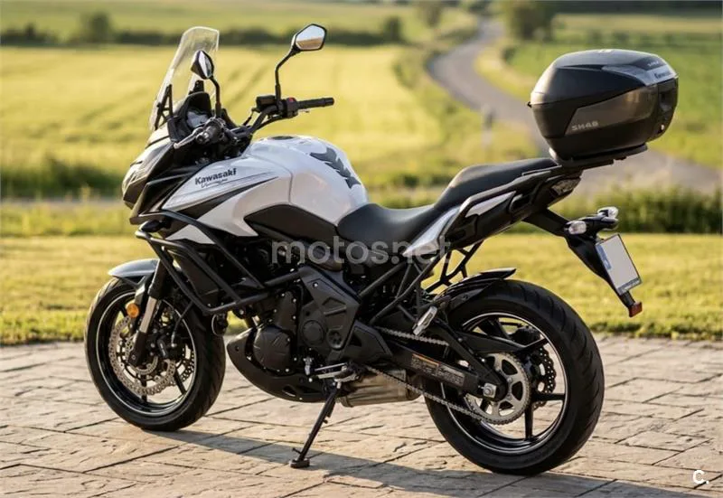 Kawasaki Versys – Vista 7