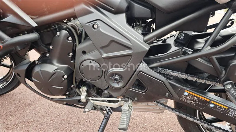 Kawasaki Versys – Vista 9