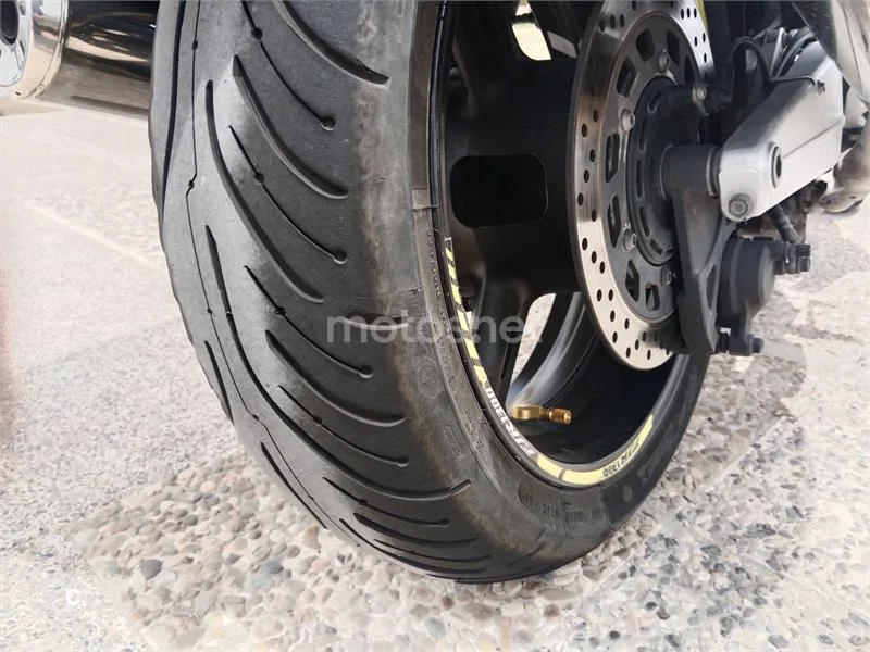 Yamaha FJR 1300 AE – Vista 9