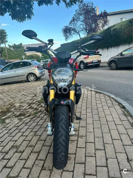 Ducati Monster 1200 S – Vista 4