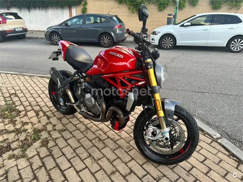 Ducati Monster 1200 S – Vista 5