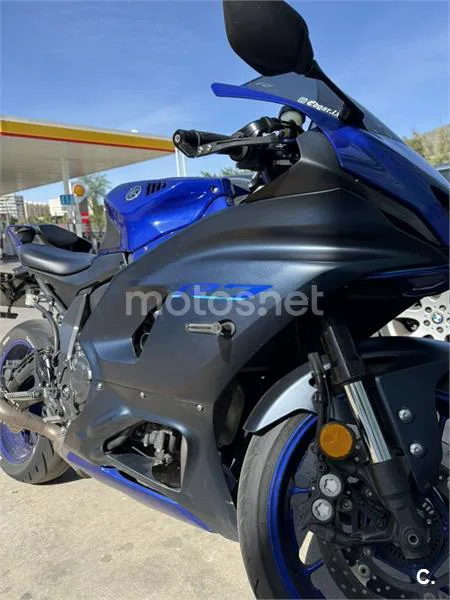 Yamaha R7 – Vista 2