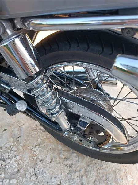 Suzuki TU250X - Vista 5