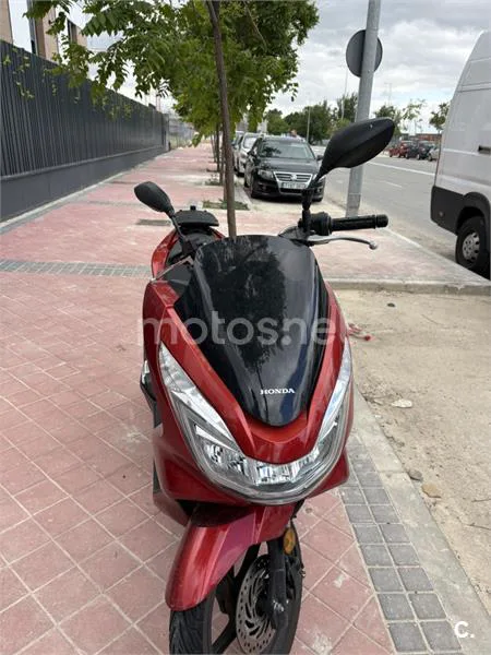 Honda PCX 125 – Vista 2