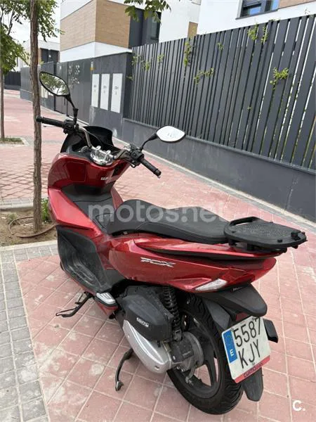 Honda PCX 125 – Vista 3