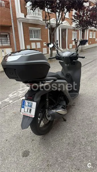 Honda SH 125i – Vista 8