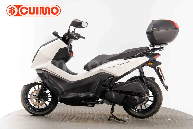 Kymco Sky Town 125 – Vista 8