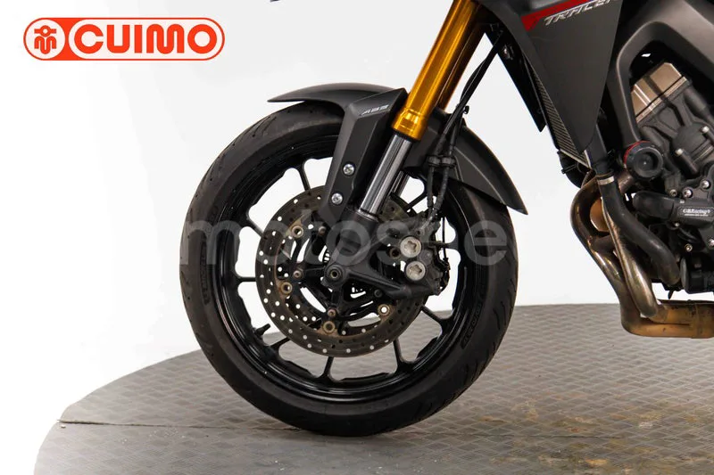 Yamaha MT-09 – Vista 21