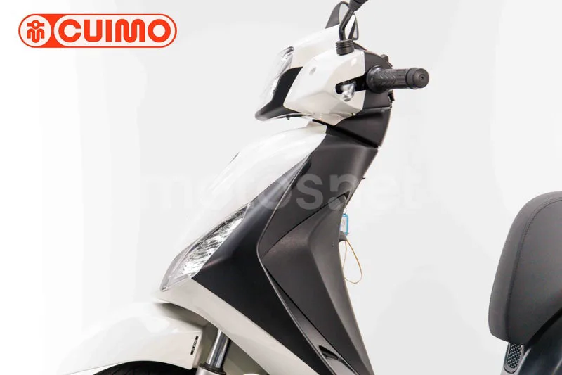 Piaggio Medley – Vista 20