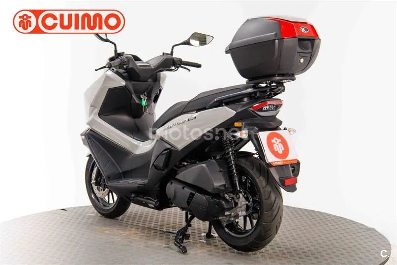 Kymco Sky Town 125 – Vista 6