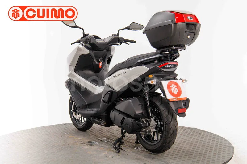 Kymco Sky Town 125 – Vista 12