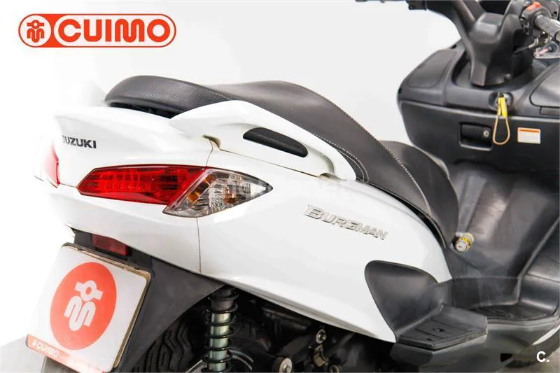 Suzuki Burgman 125 – Vista 16