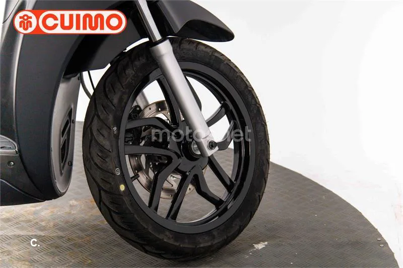 Kymco People S 125 – Vista 12