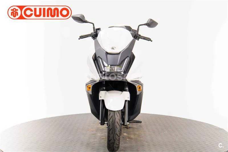 Kymco Sky Town 125 – Vista 10