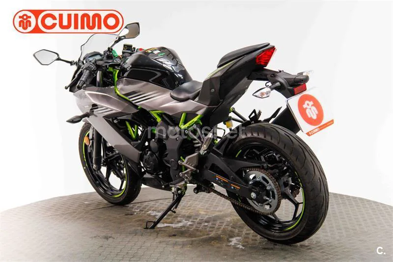 Kawasaki Ninja 125 – Vista 6
