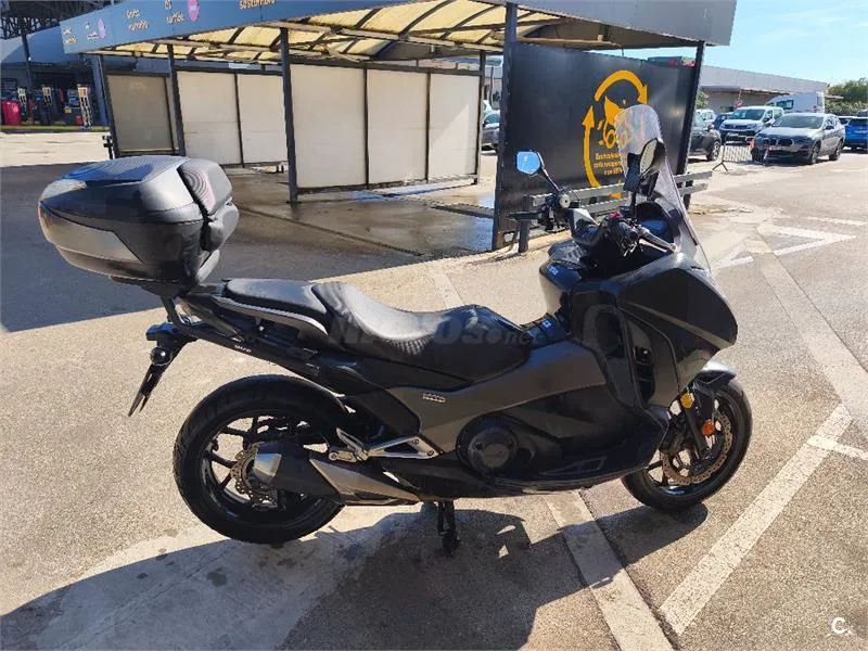 Honda Integra 750 S – Vista 6
