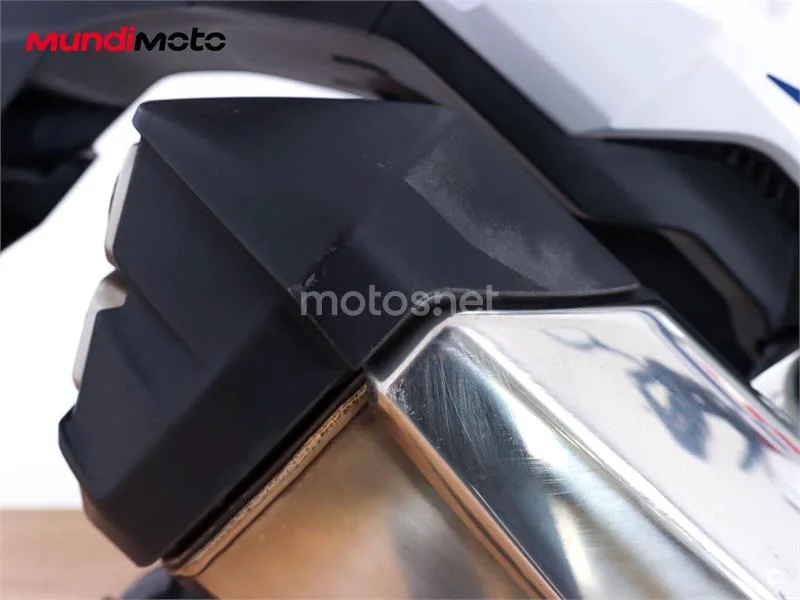 Honda CRF 1000L Africa Twin – Vista 14