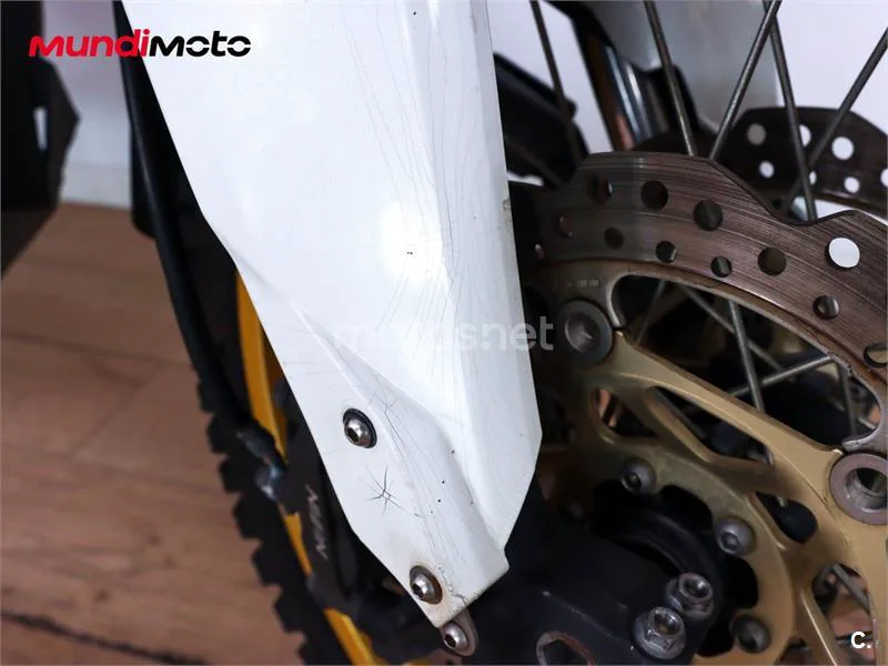 Honda CRF 1000L Africa Twin – Vista 23