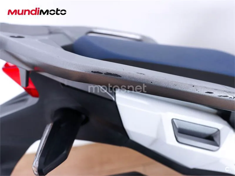 Honda CRF 1000L Africa Twin – Vista 25