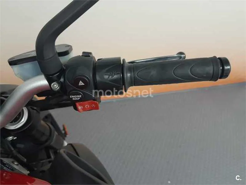 MV Agusta Brutale 800 – Vista 14