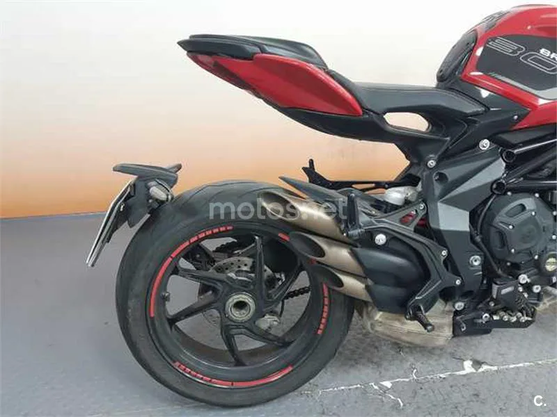 MV Agusta Brutale 800 – Vista 8