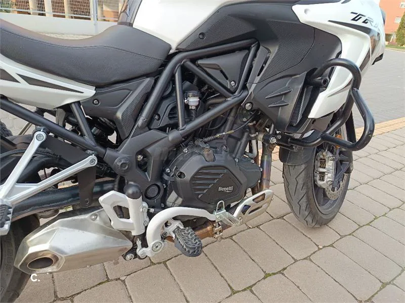 Benelli TRK 502 – Vista 3