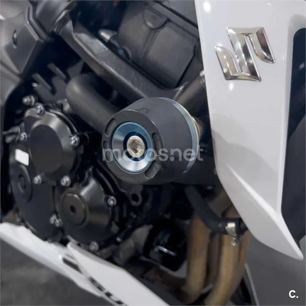 Suzuki GSX-S750 – Vista 17
