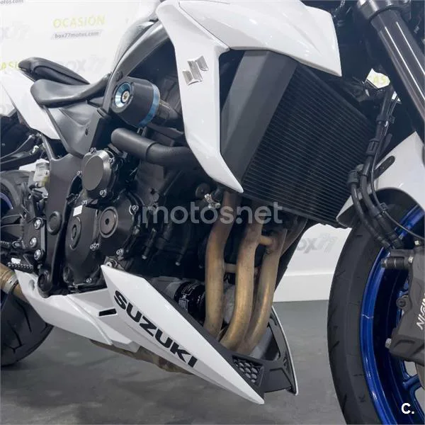 Suzuki GSX-S750 – Vista 19