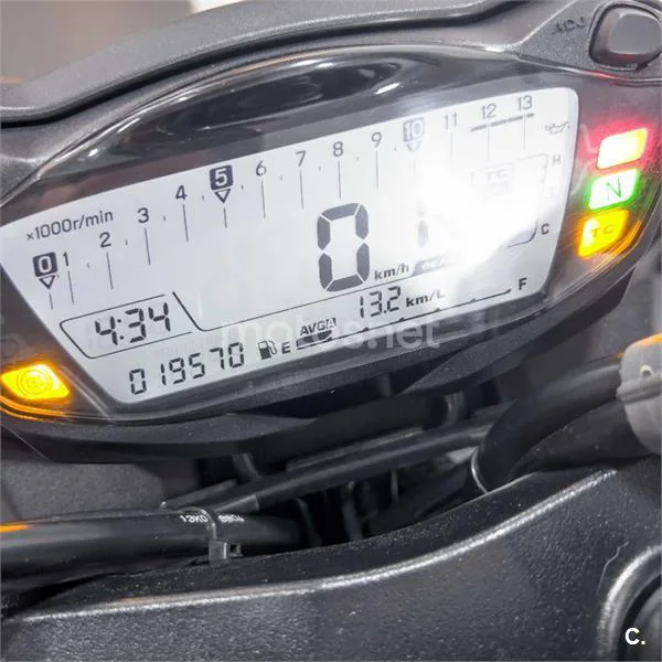 Suzuki GSX-S750 – Vista 7