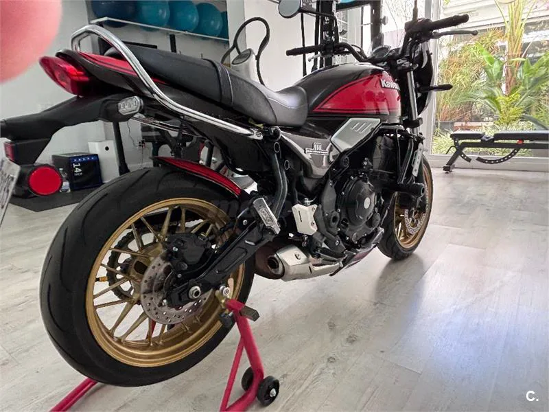 Kawasaki Z650 – Vista 3