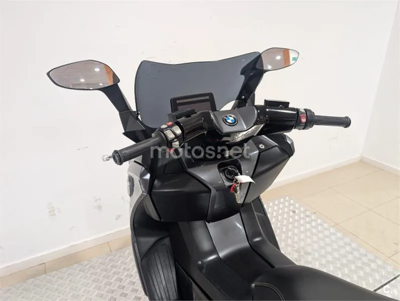 BMW C EVOLUTION – Vista 12