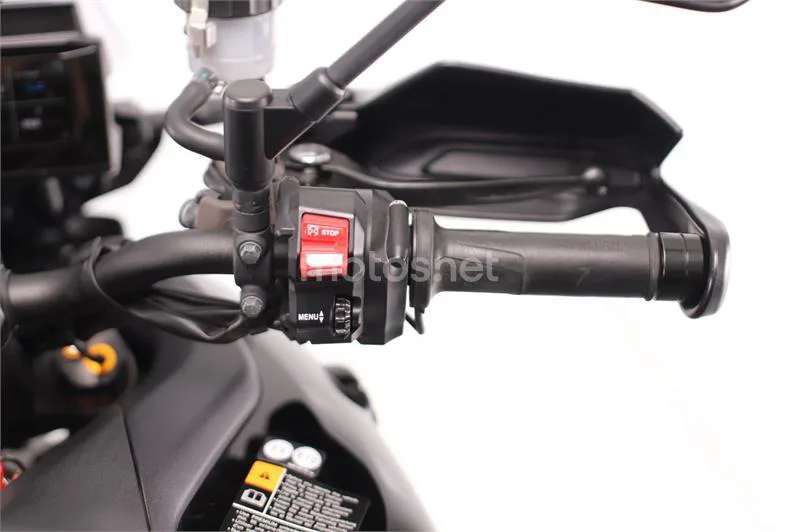 Yamaha Tracer 9 – Vista 8