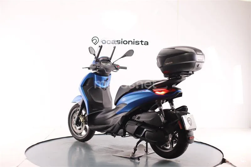 Piaggio Beverly – Vista 3