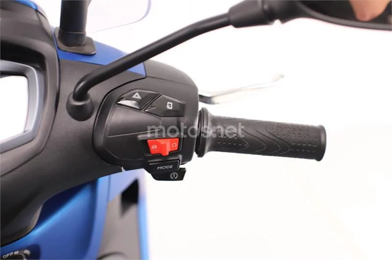 Piaggio Beverly – Vista 8