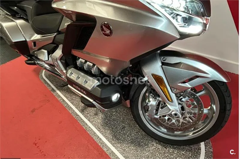 Honda GL 1800 Gold Wing – Vista 3