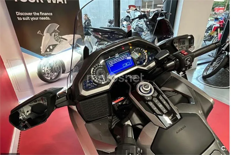 Honda GL 1800 Gold Wing – Vista 6