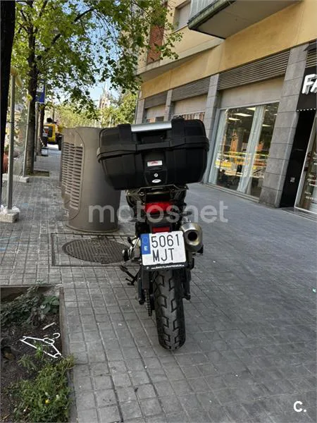 BMW F 750 – Vista 3
