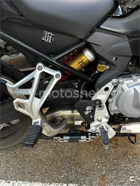 BMW F 750 – Vista 8