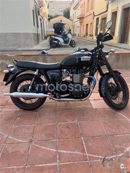 Triumph Bonneville T100 – Vista 6