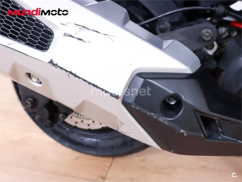 Kymco DTX 125 – Vista 14