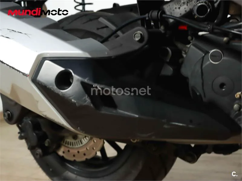 Kymco DTX 125 – Vista 20