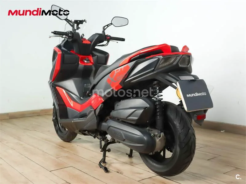 Kymco DTX 125 – Vista 8