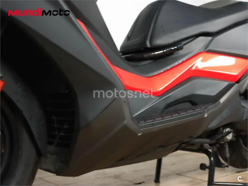 Kymco DTX 125 – Vista 10