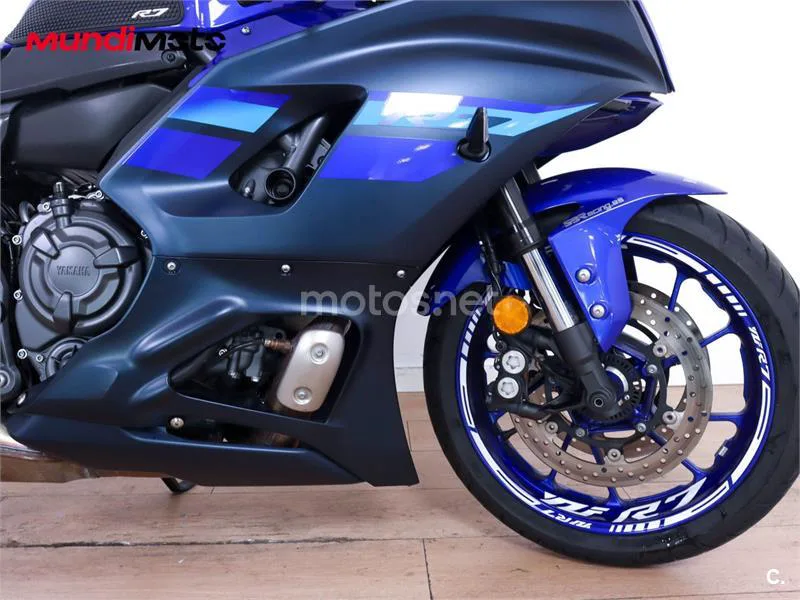 Yamaha R7 – Vista 16