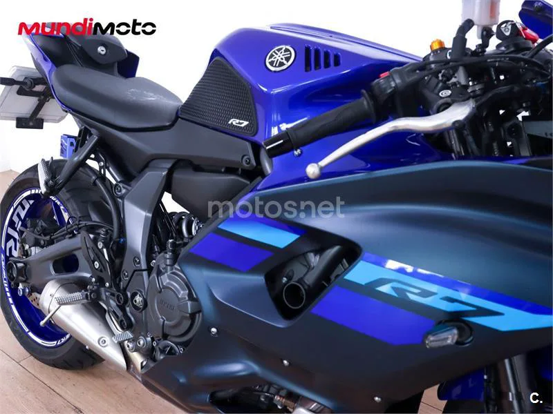 Yamaha R7 – Vista 17